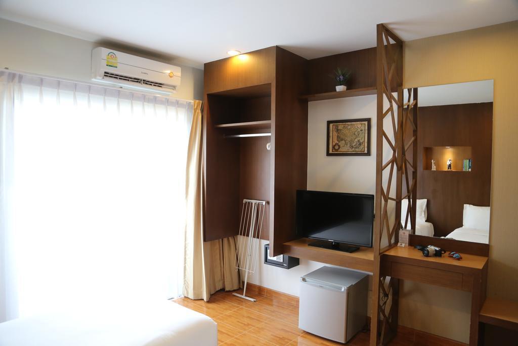 Tree Hug Home Patong Exteriör bild